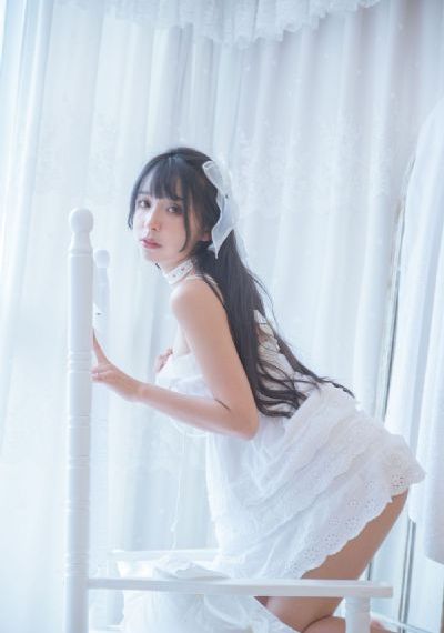 在线播放侵犯高傲女教师希崎_成人直接看